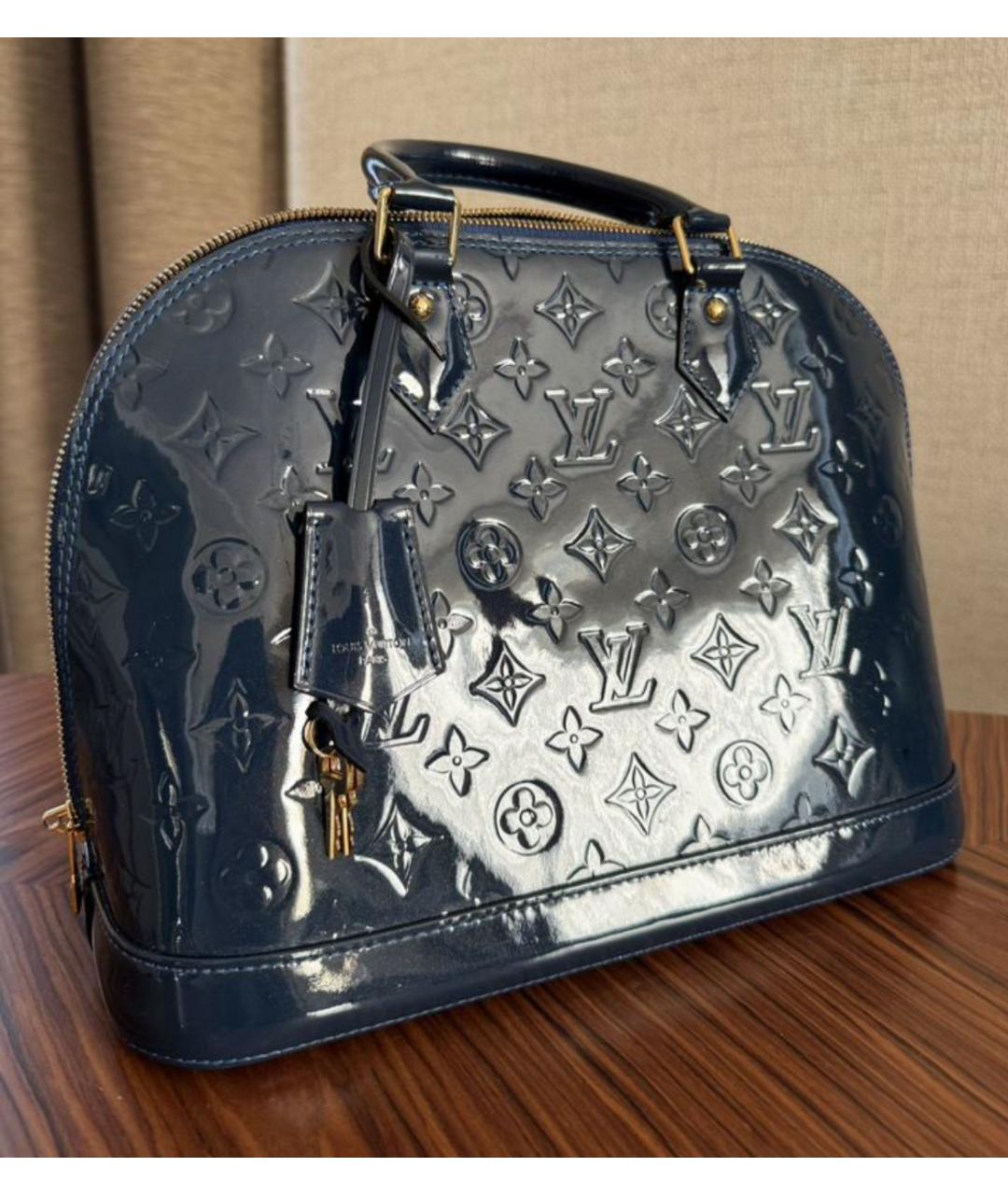 LOUIS VUITTON Синяя сумка с короткими ручками из лакированной кожи, фото 2