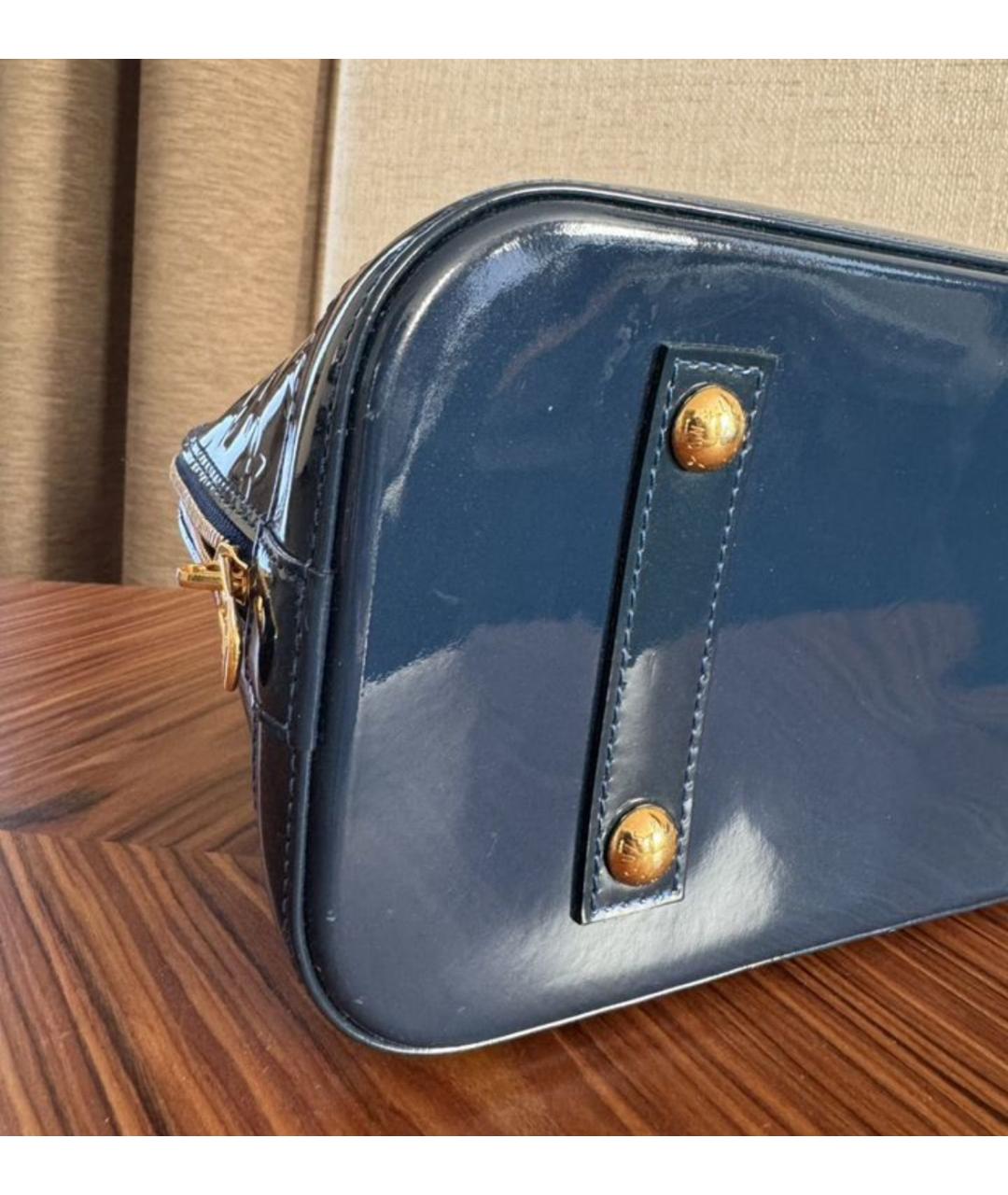 LOUIS VUITTON Синяя сумка с короткими ручками из лакированной кожи, фото 8