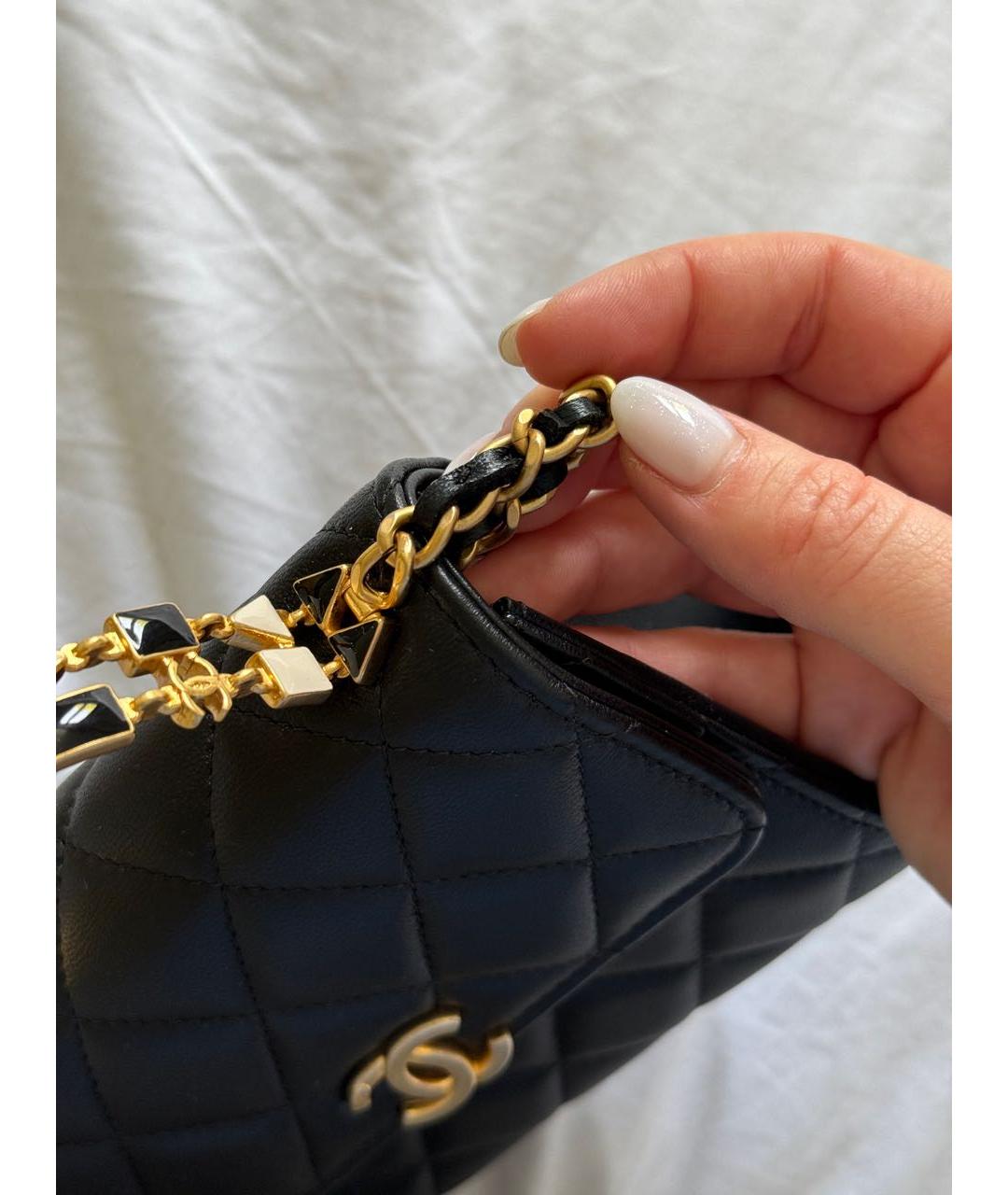 CHANEL Черная кожаная сумка с короткими ручками, фото 7