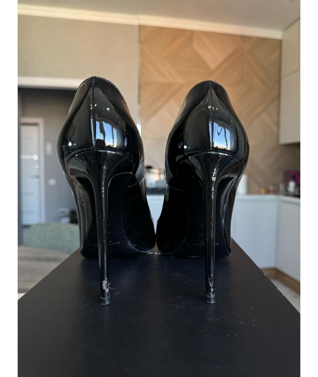 SAINT LAURENT Черные туфли из лакированной кожи, фото 4