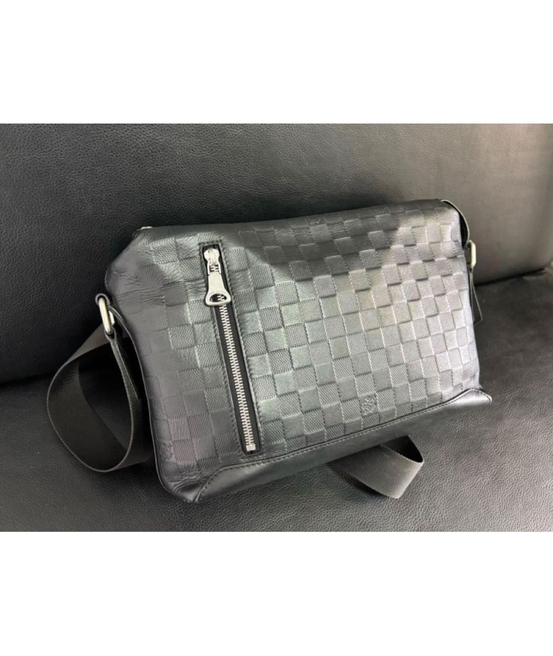 LOUIS VUITTON Черная кожаная сумка на плечо, фото 2