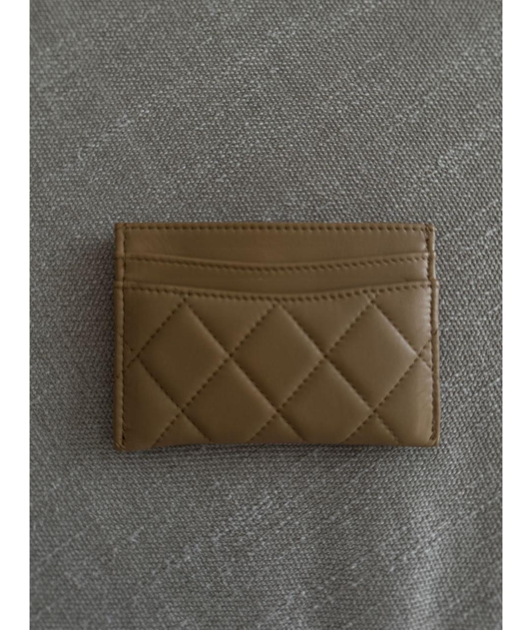 CHANEL Бежевая кожаная визитница, фото 3