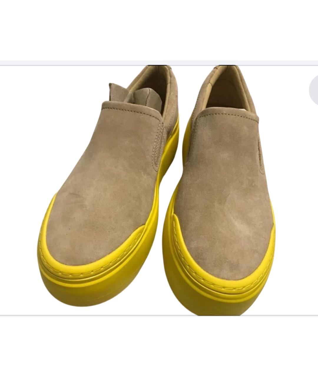 UGG AUSTRALIA Бежевые замшевые лоферы, фото 2