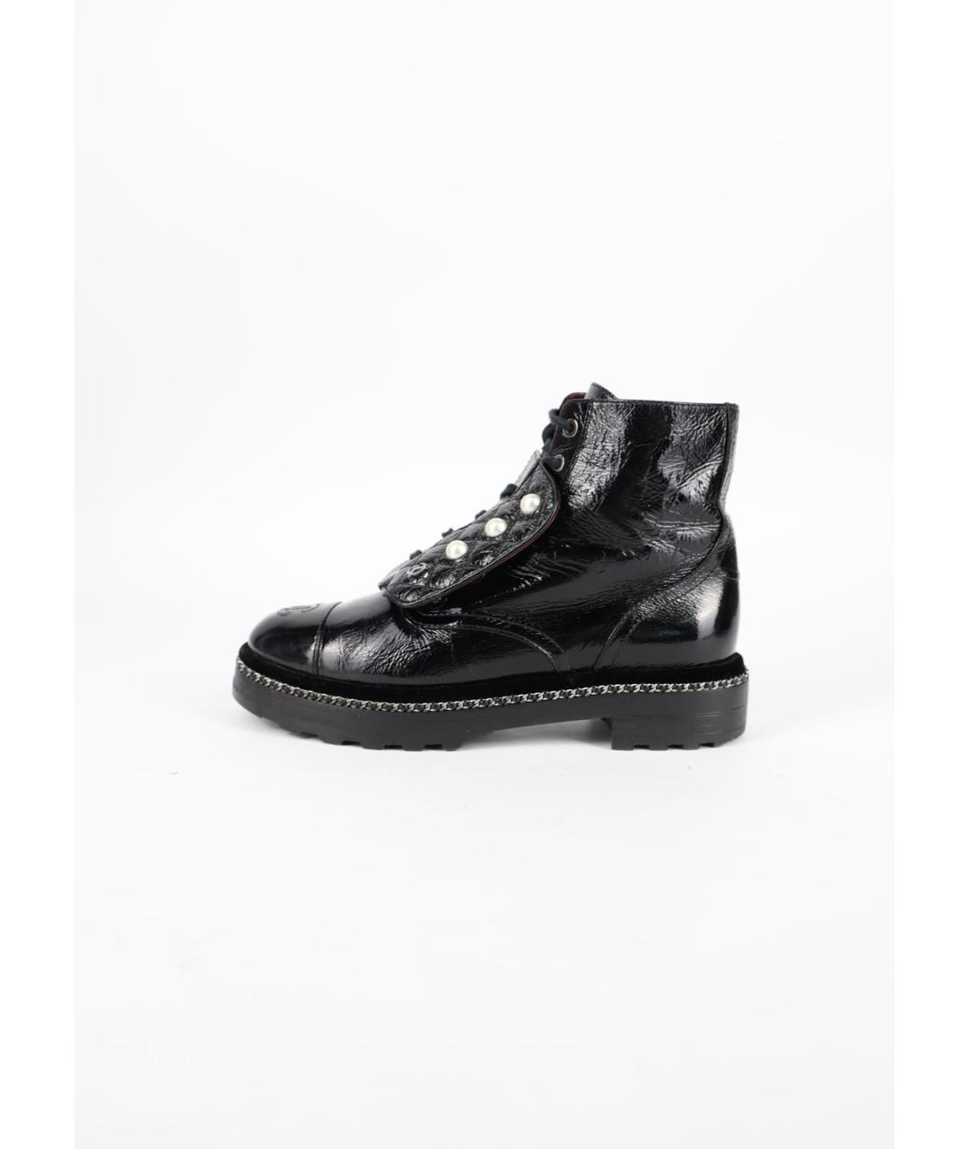 CHANEL Черные ботинки из лакированной кожи, фото 6