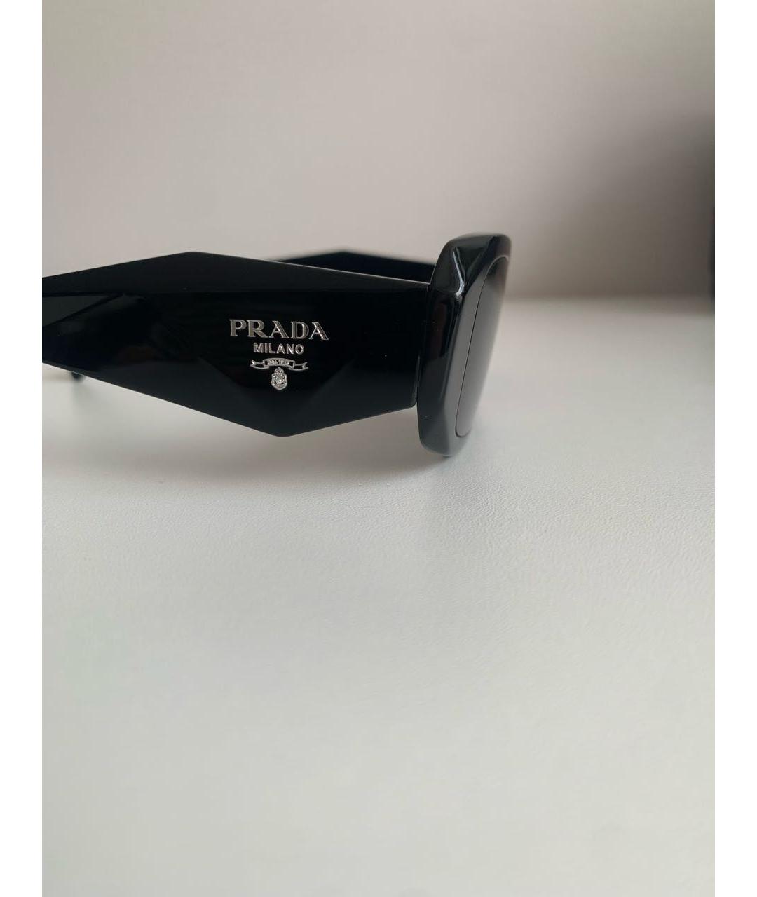 PRADA Черные пластиковые солнцезащитные очки, фото 3