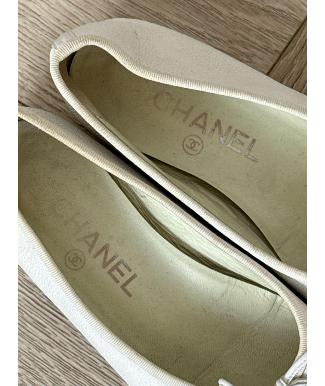 CHANEL Бежевые кожаные балетки, фото 5