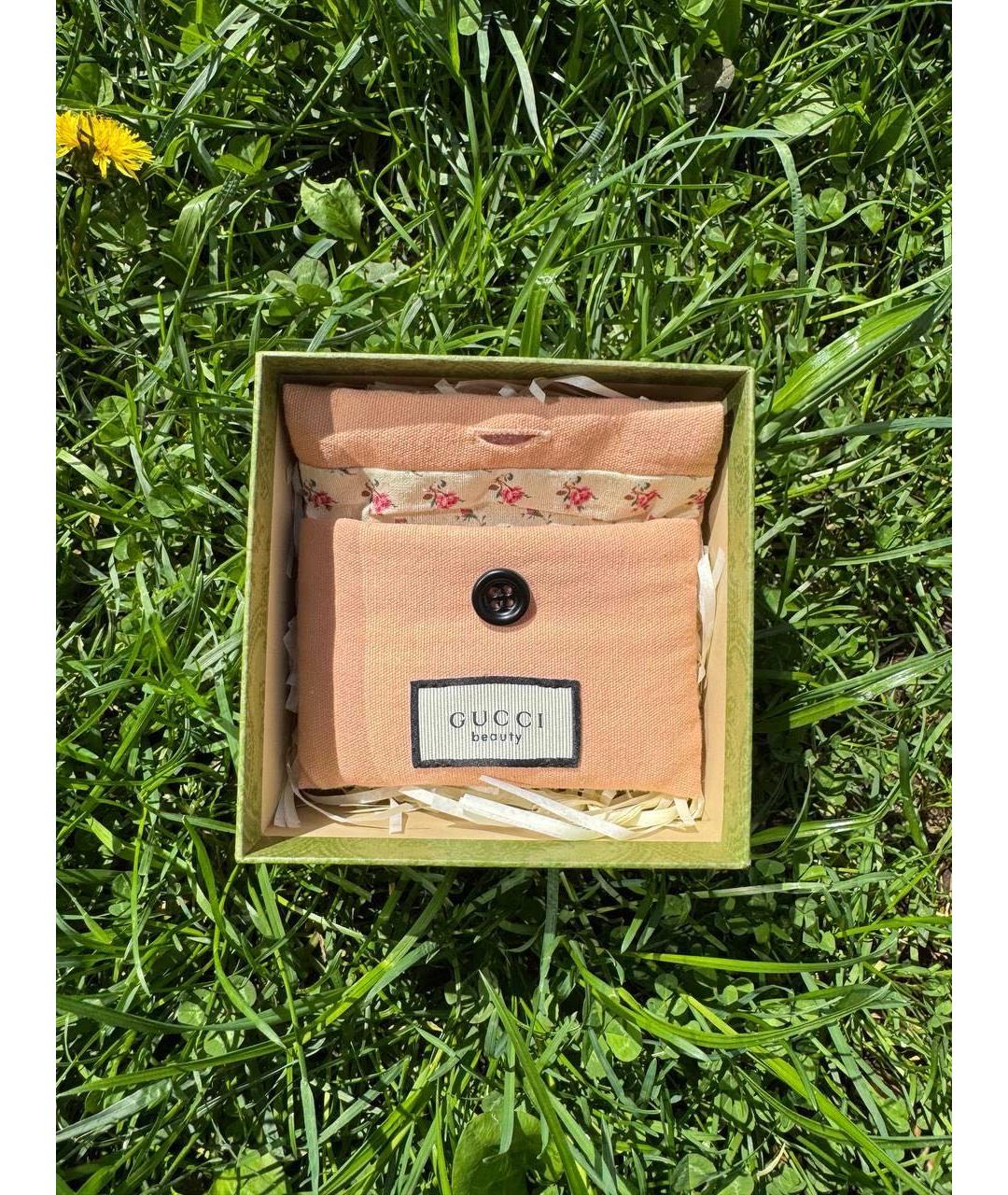 GUCCI BEAUTY Коралловая заколка, фото 2