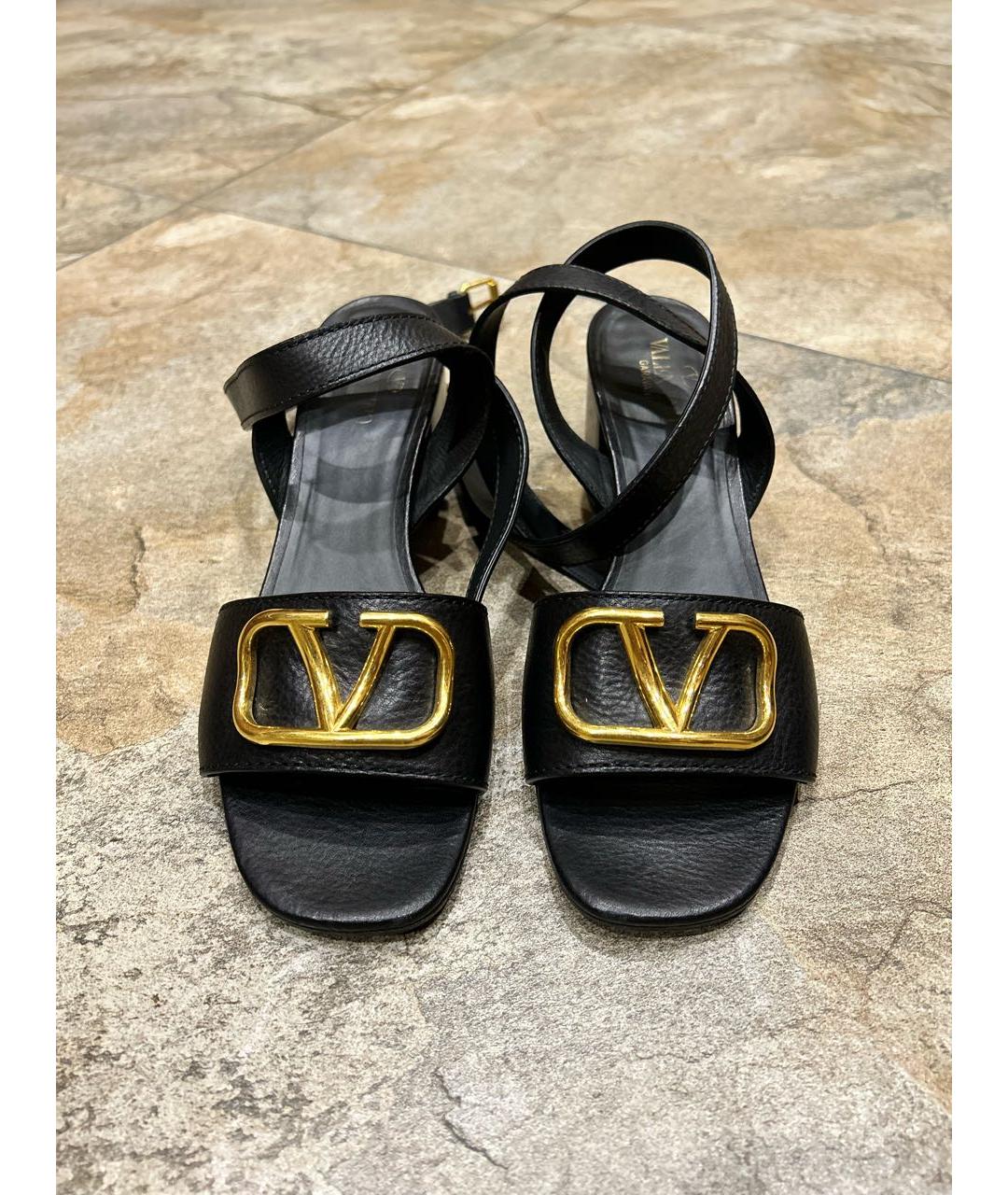 VALENTINO Черные кожаные босоножки, фото 4