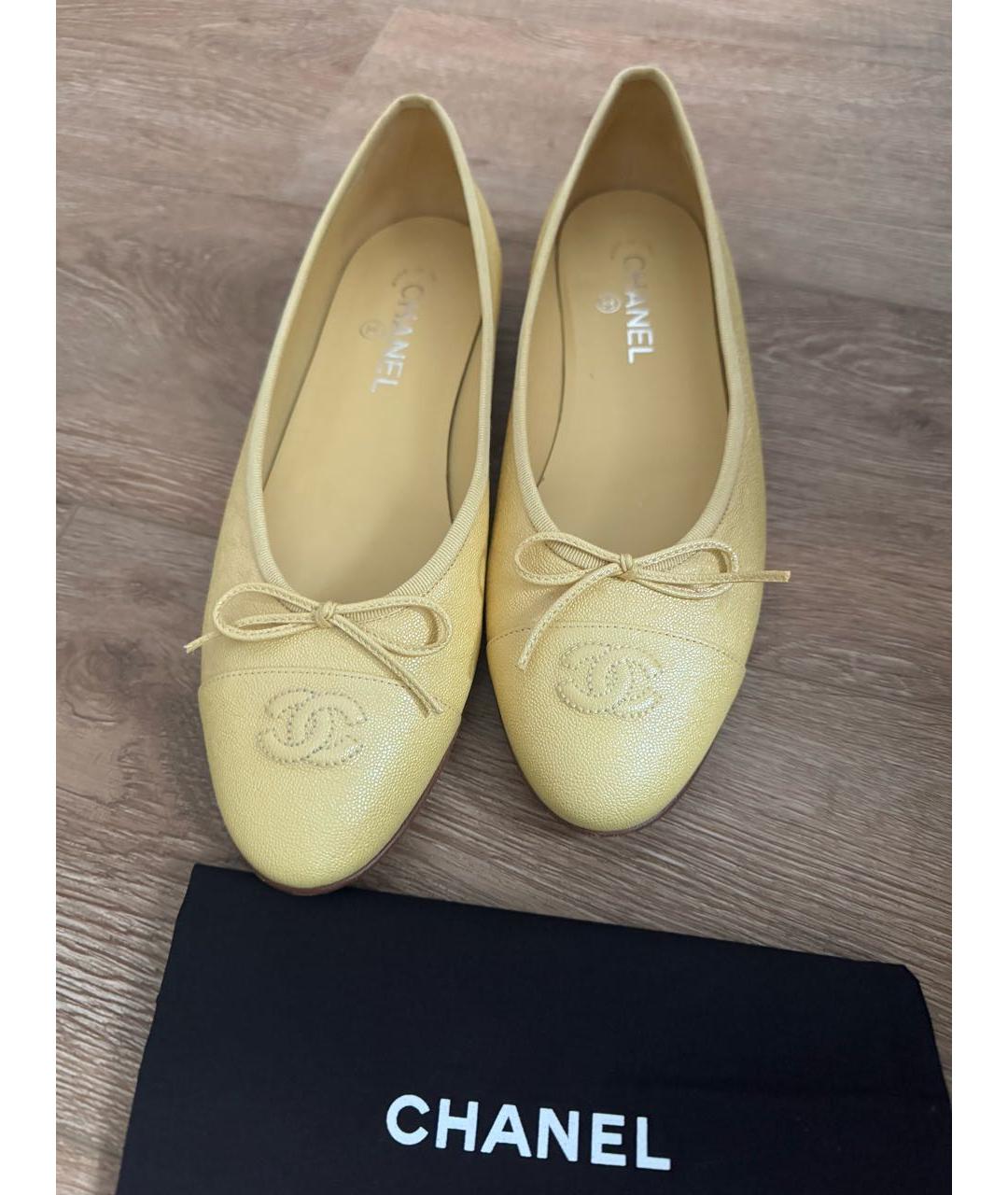 CHANEL Желтые кожаные балетки, фото 2