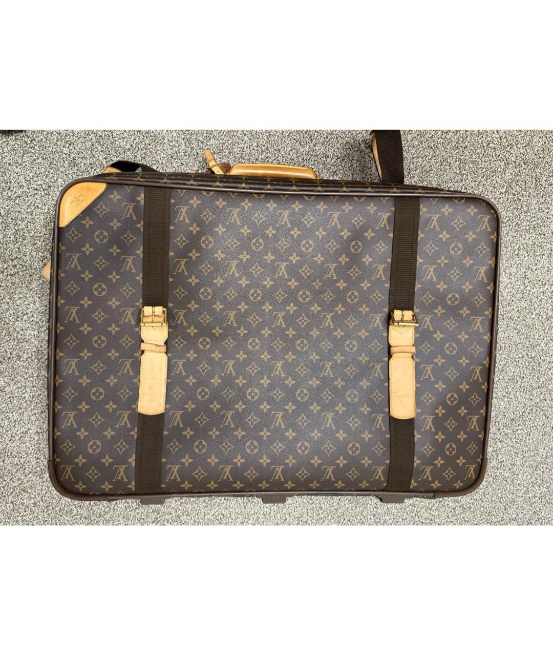 LOUIS VUITTON Коричневый чемодан, фото 3