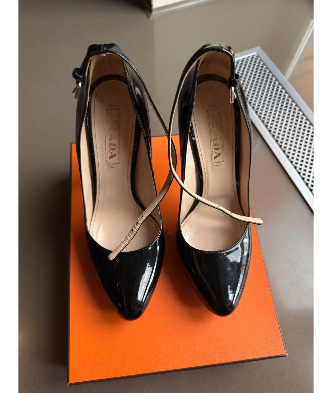 PRADA Черные туфли из лакированной кожи, фото 6