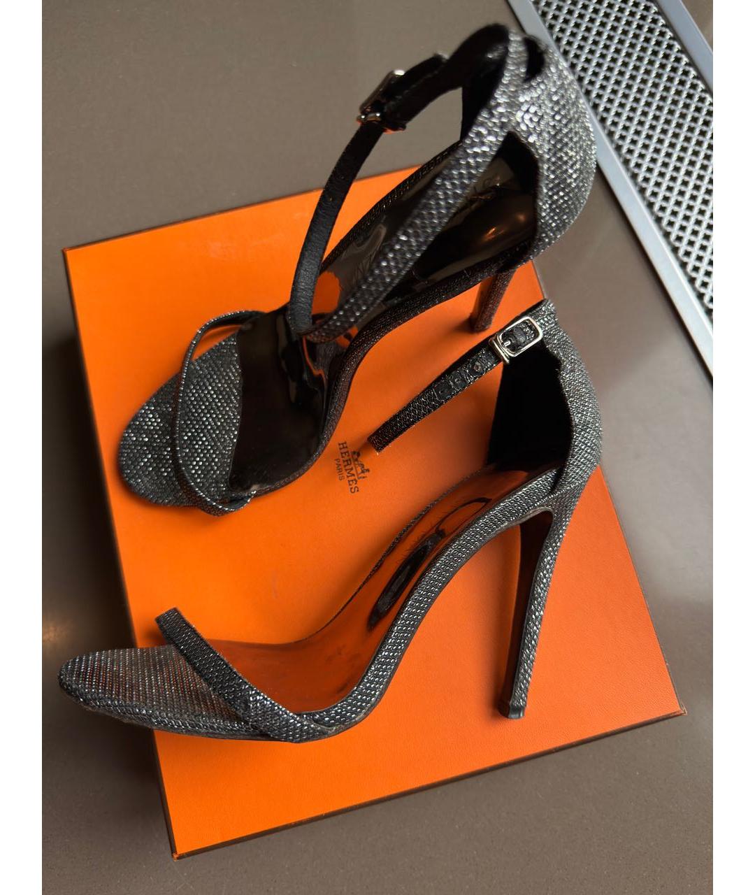 STUART WEITZMAN Антрацитовые текстильные босоножки, фото 5