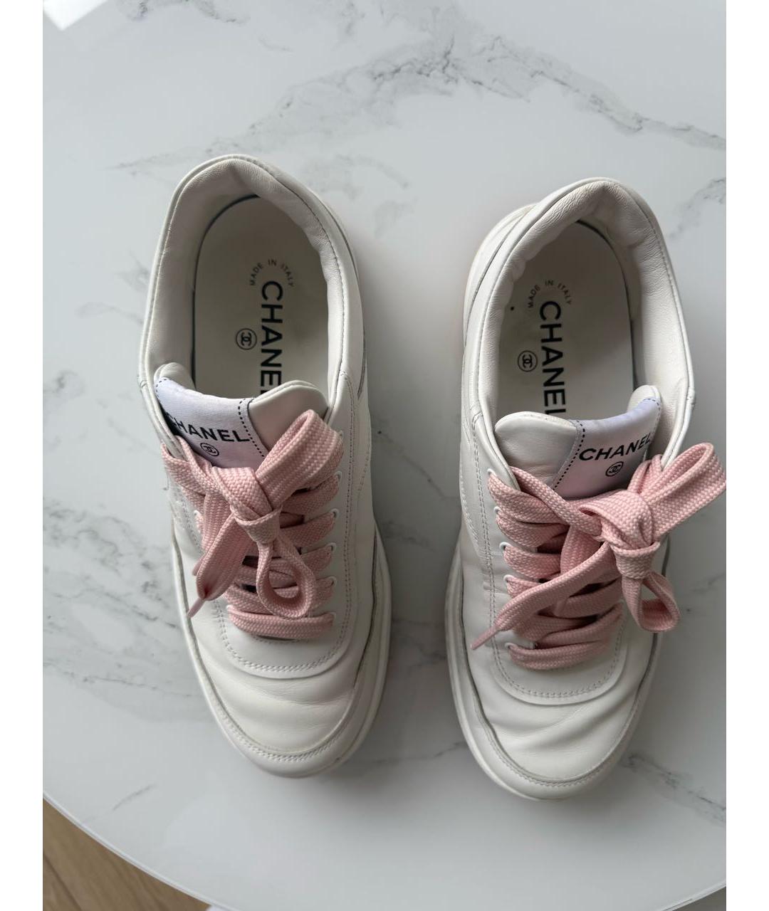 CHANEL Белые кожаные кроссовки, фото 4