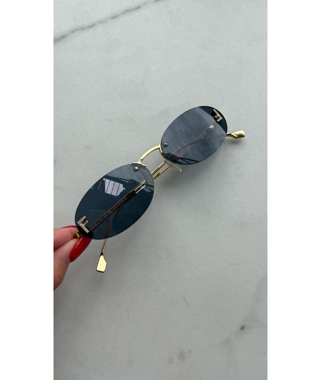 FENDI Золотые металлические солнцезащитные очки, фото 2