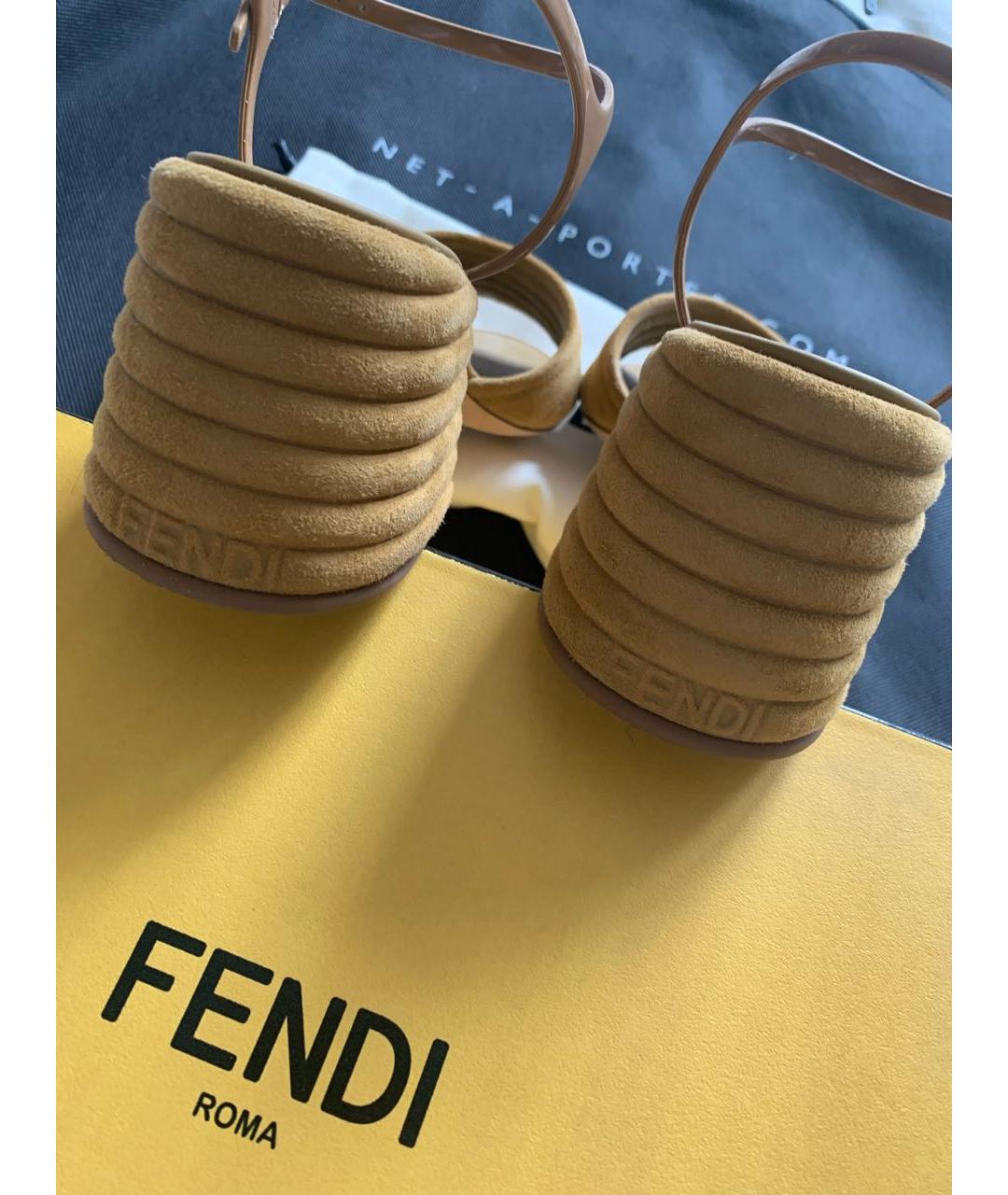 FENDI Горчичные босоножки, фото 6