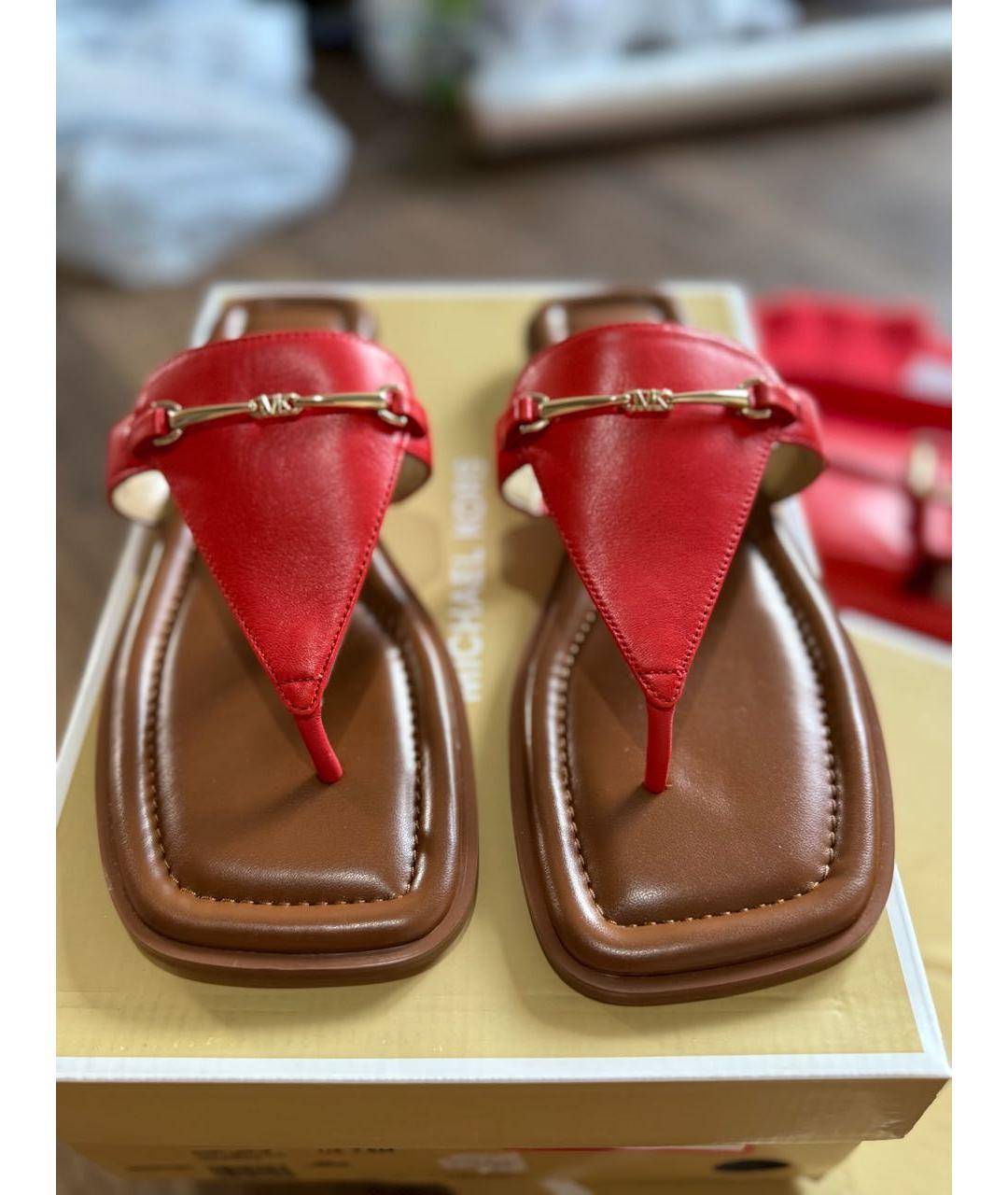 MICHAEL MICHAEL KORS Красные кожаные сандалии, фото 2