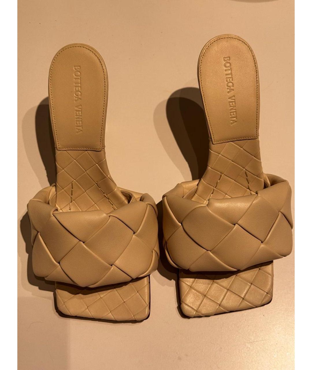 BOTTEGA VENETA Белые кожаные босоножки, фото 3