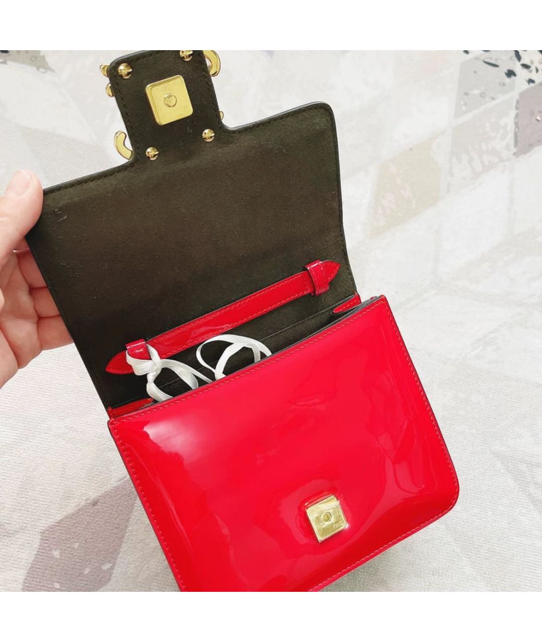 FENDI Красная сумка через плечо из лакированной кожи, фото 4