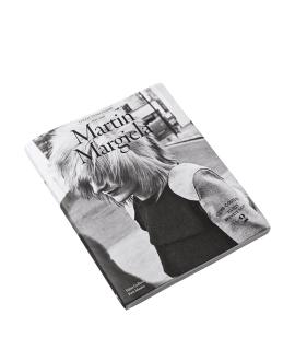MAISON MARGIELA Книга