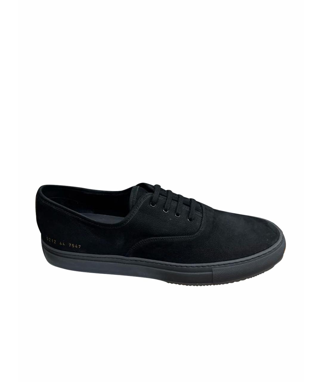 COMMON PROJECTS Черные нубуковые низкие кроссовки / кеды, фото 1