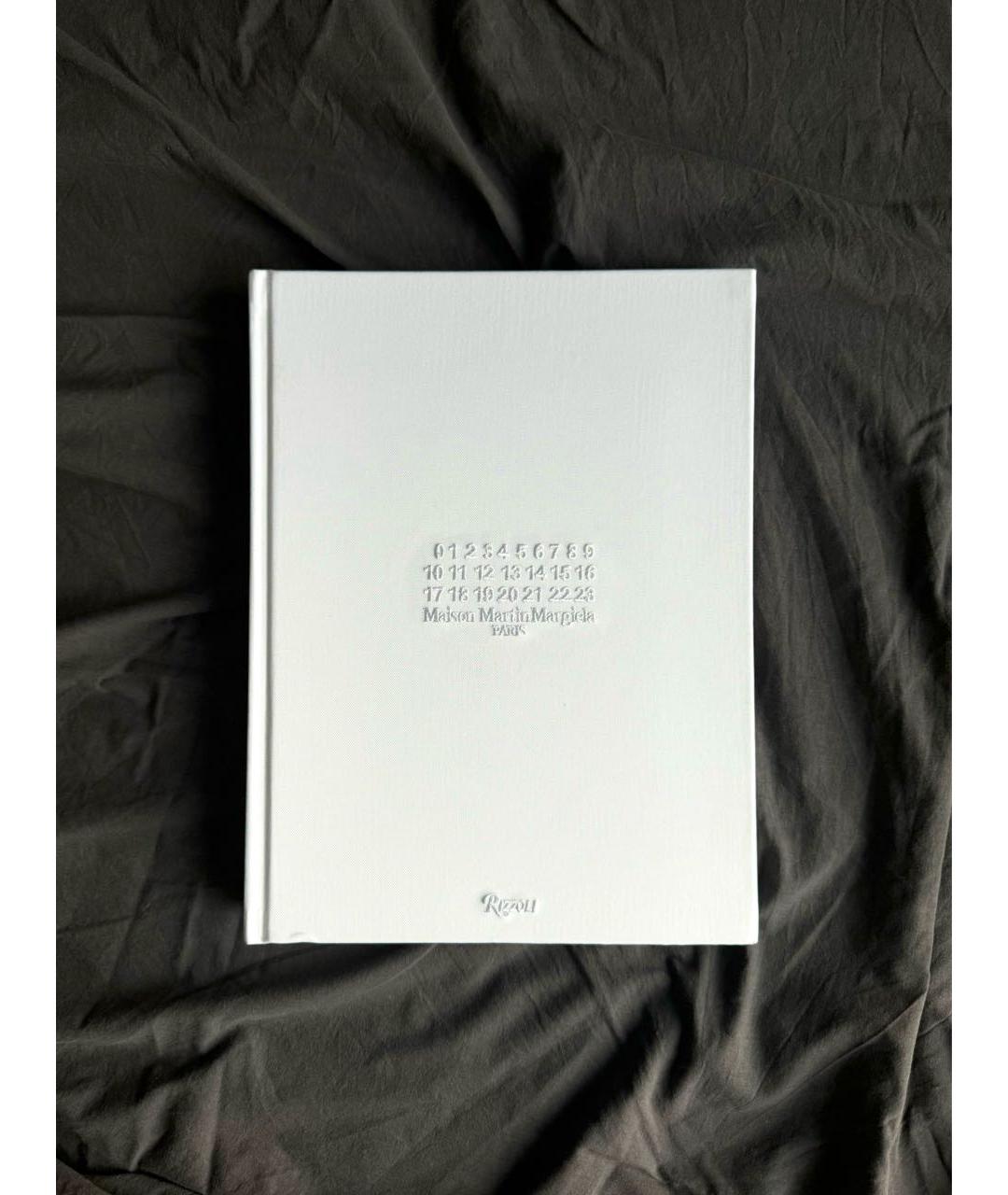 MAISON MARGIELA Книга, фото 4