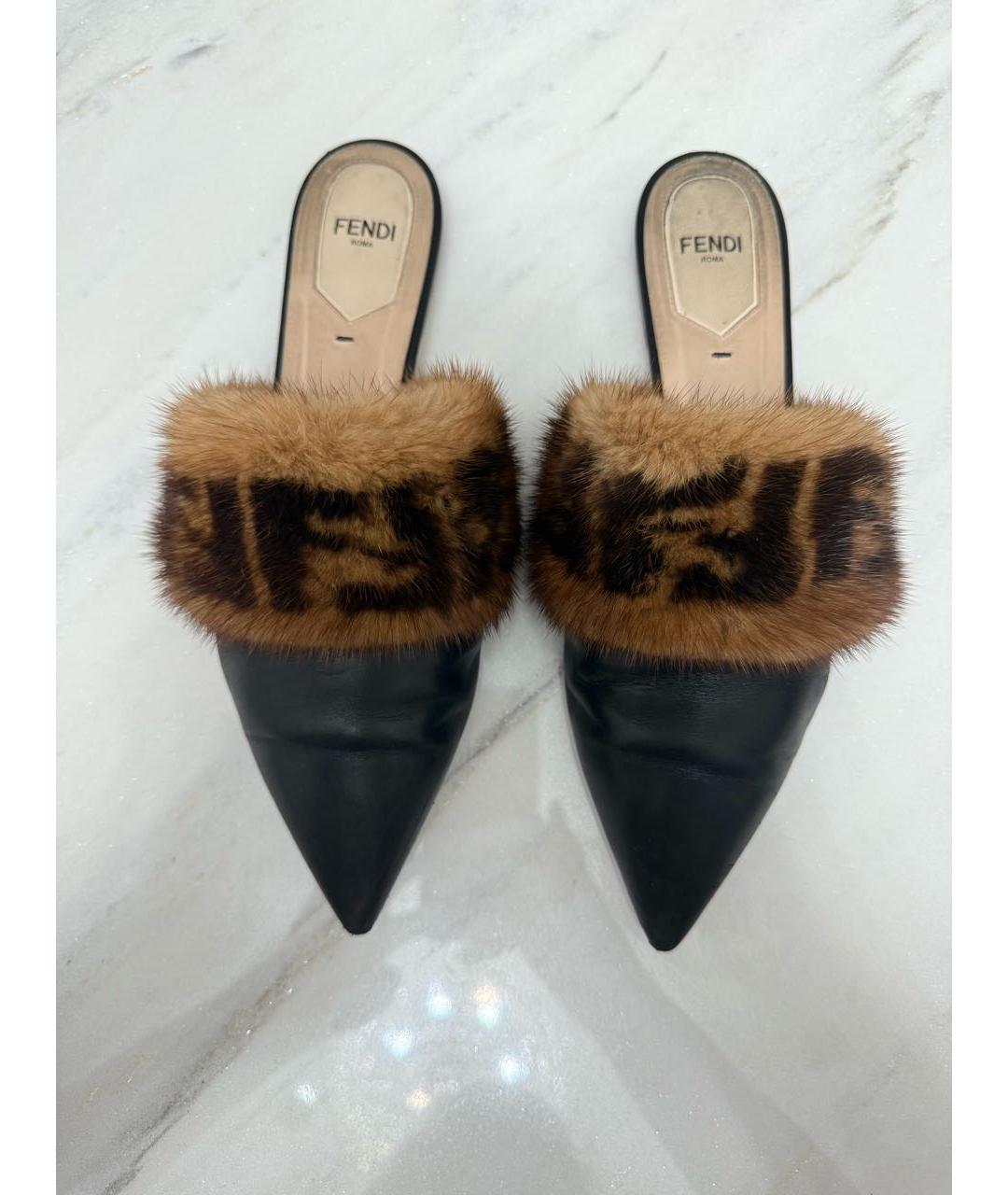 FENDI Черные кожаные сабо, фото 2