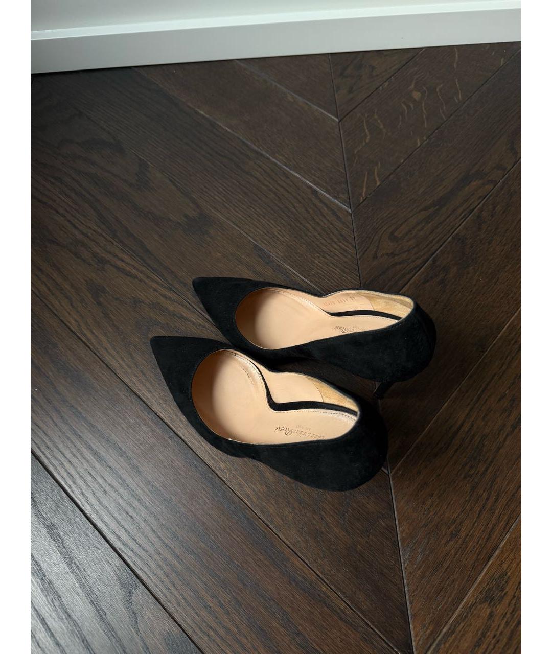 GIANVITO ROSSI Черные замшевые туфли, фото 5