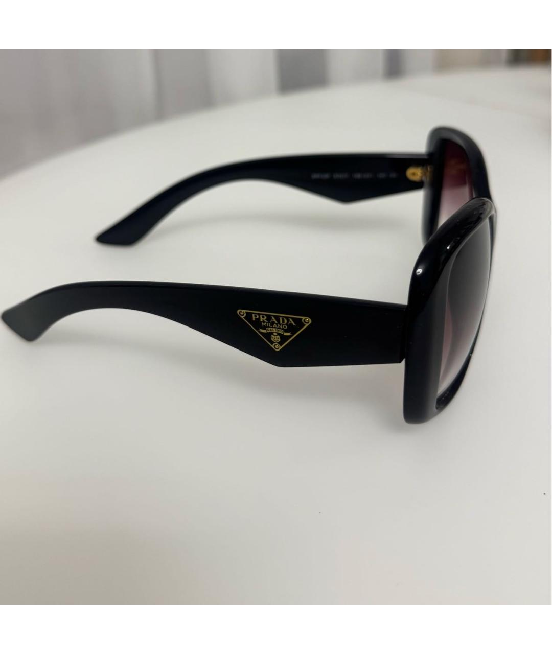 PRADA Черные пластиковые солнцезащитные очки, фото 2