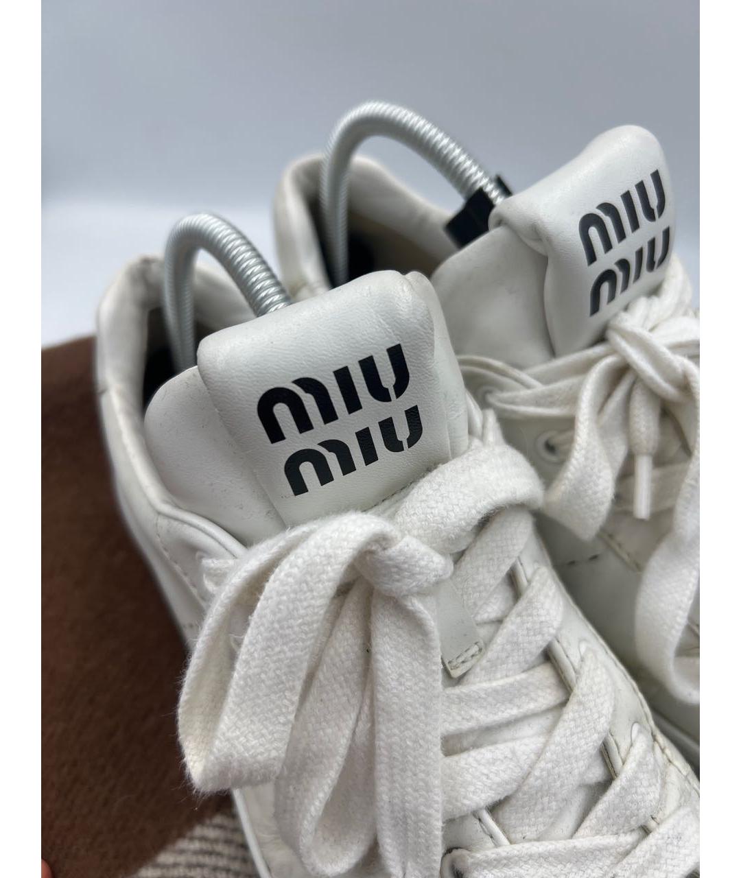 MIU MIU Белые кожаные кроссовки, фото 3