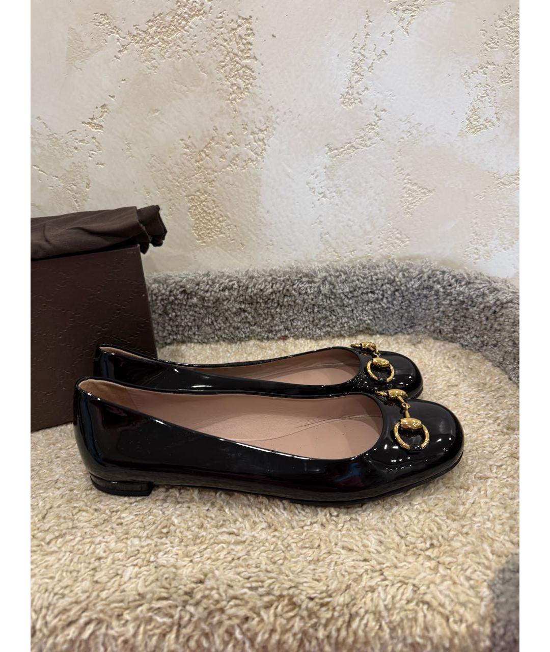GUCCI Черные балетки из лакированной кожи, фото 8
