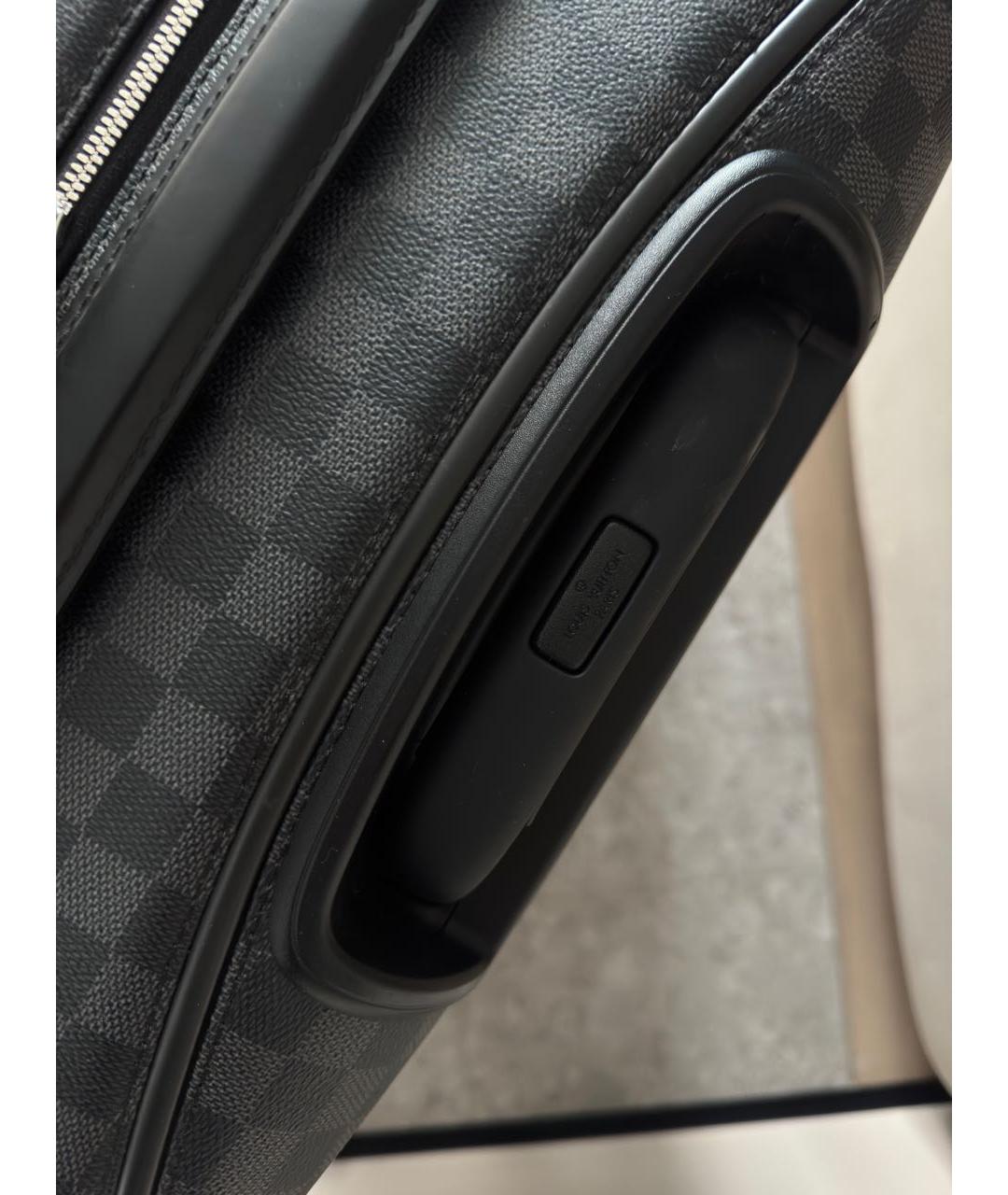 LOUIS VUITTON Черный чемодан, фото 6