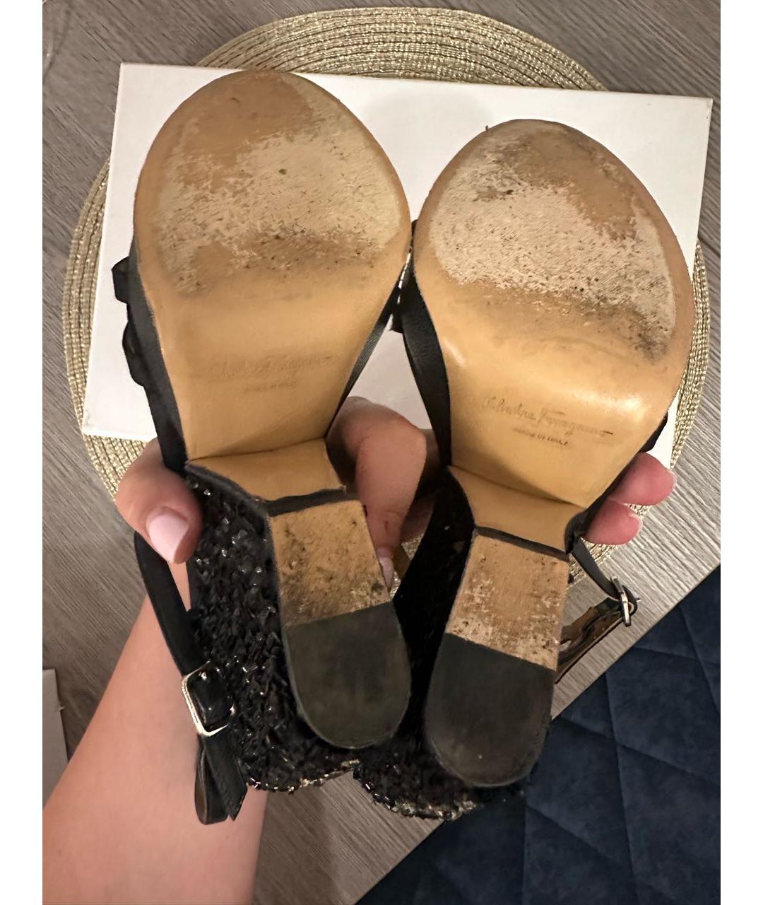 FERRAGAMO Черные босоножки, фото 5