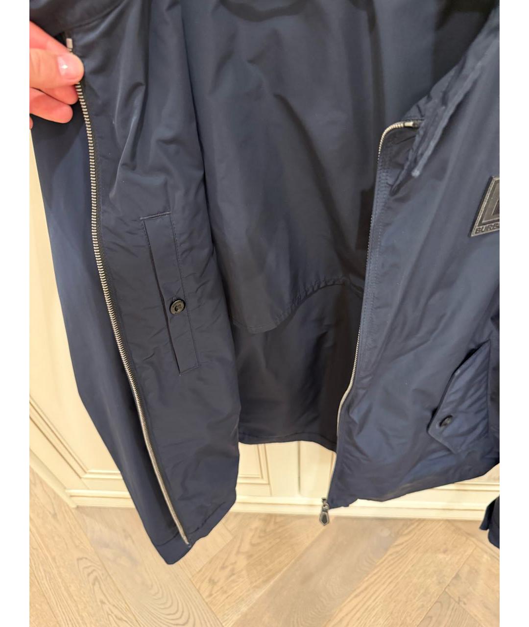 BURBERRY Темно-синяя полиэстеровая куртка, фото 4