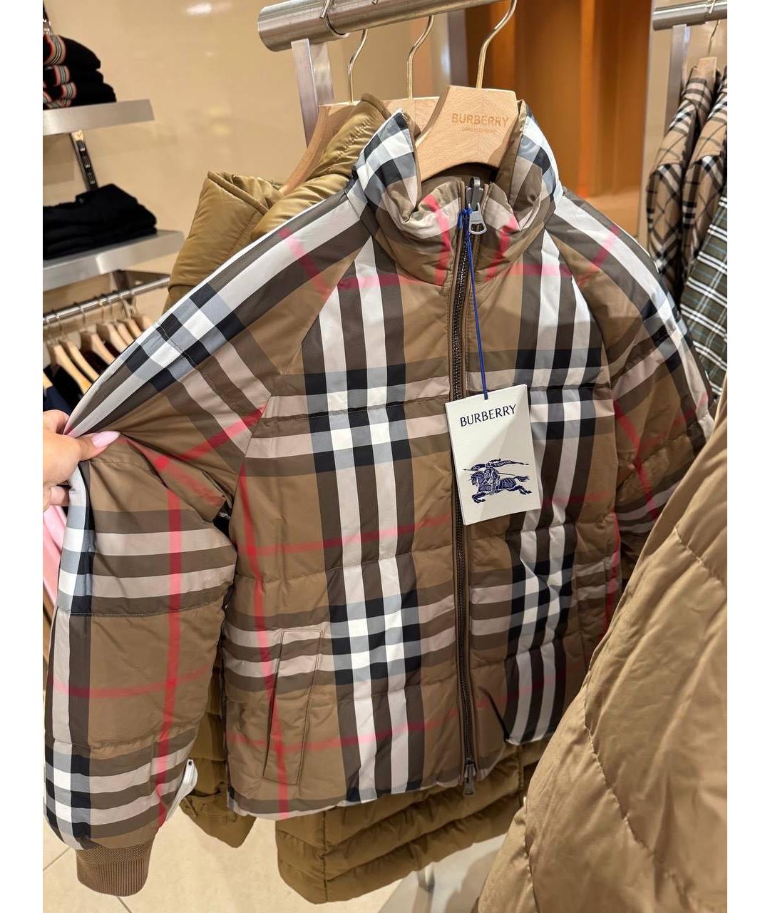 BURBERRY Бежевый пуховик, фото 2