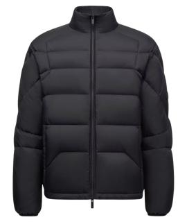 MONCLER Пуховик