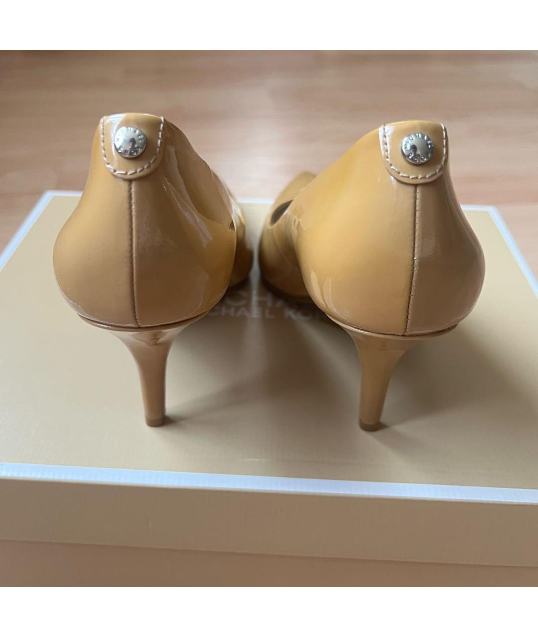 MICHAEL KORS Горчичные кожаные туфли, фото 4