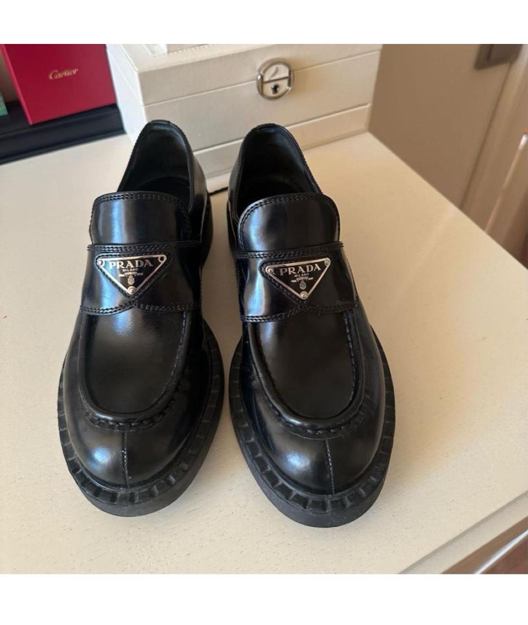 PRADA Черные лоферы из лакированной кожи, фото 2