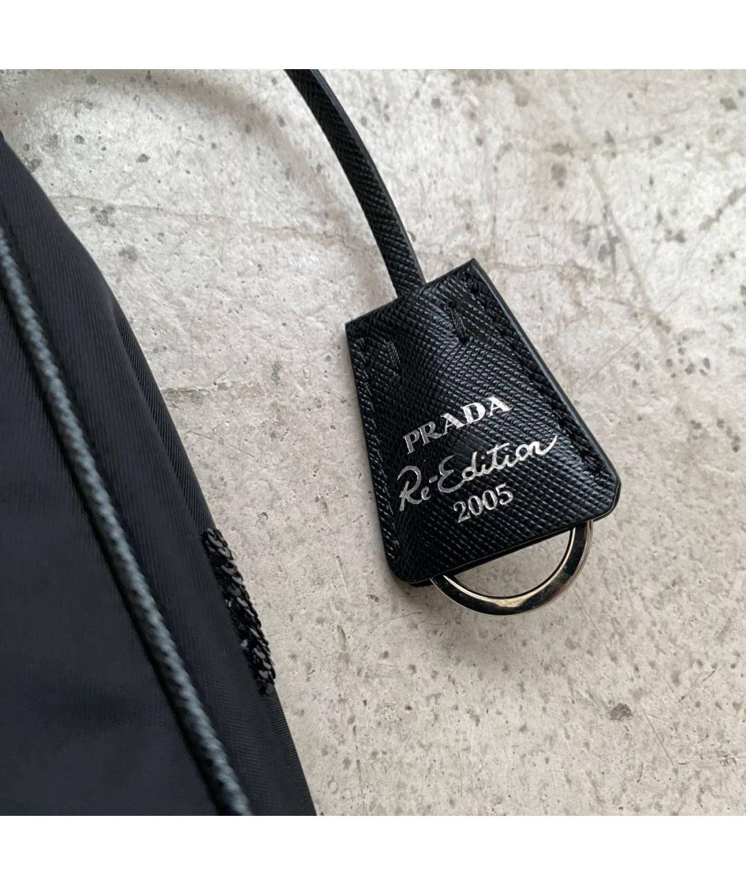 PRADA Черная синтетическая сумка с короткими ручками, фото 2