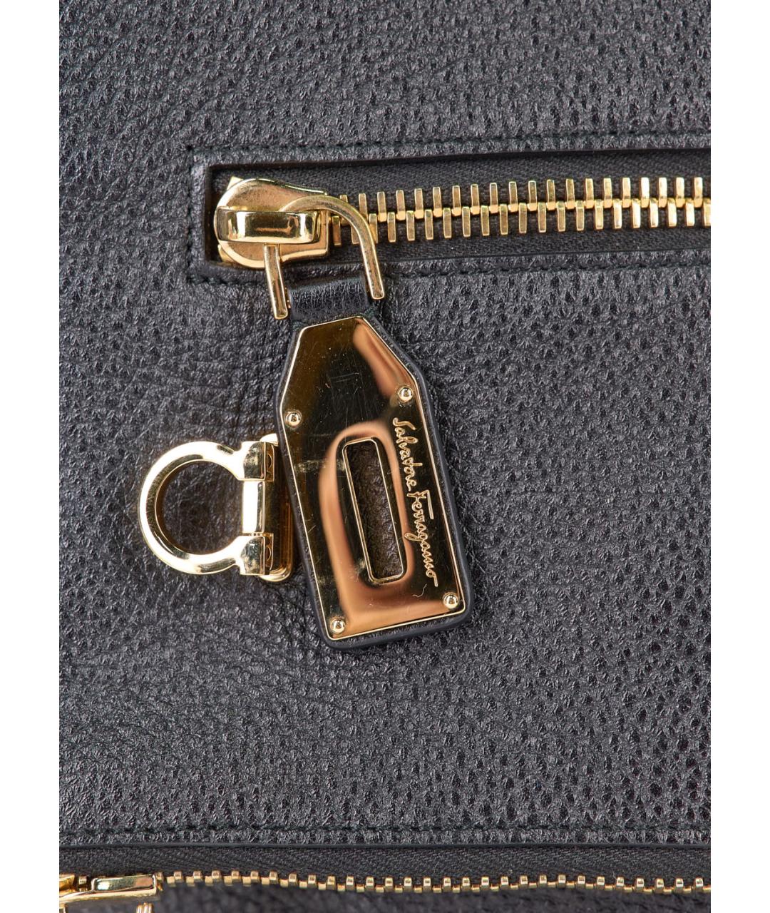 FERRAGAMO Черная кожаная сумка с короткими ручками, фото 6