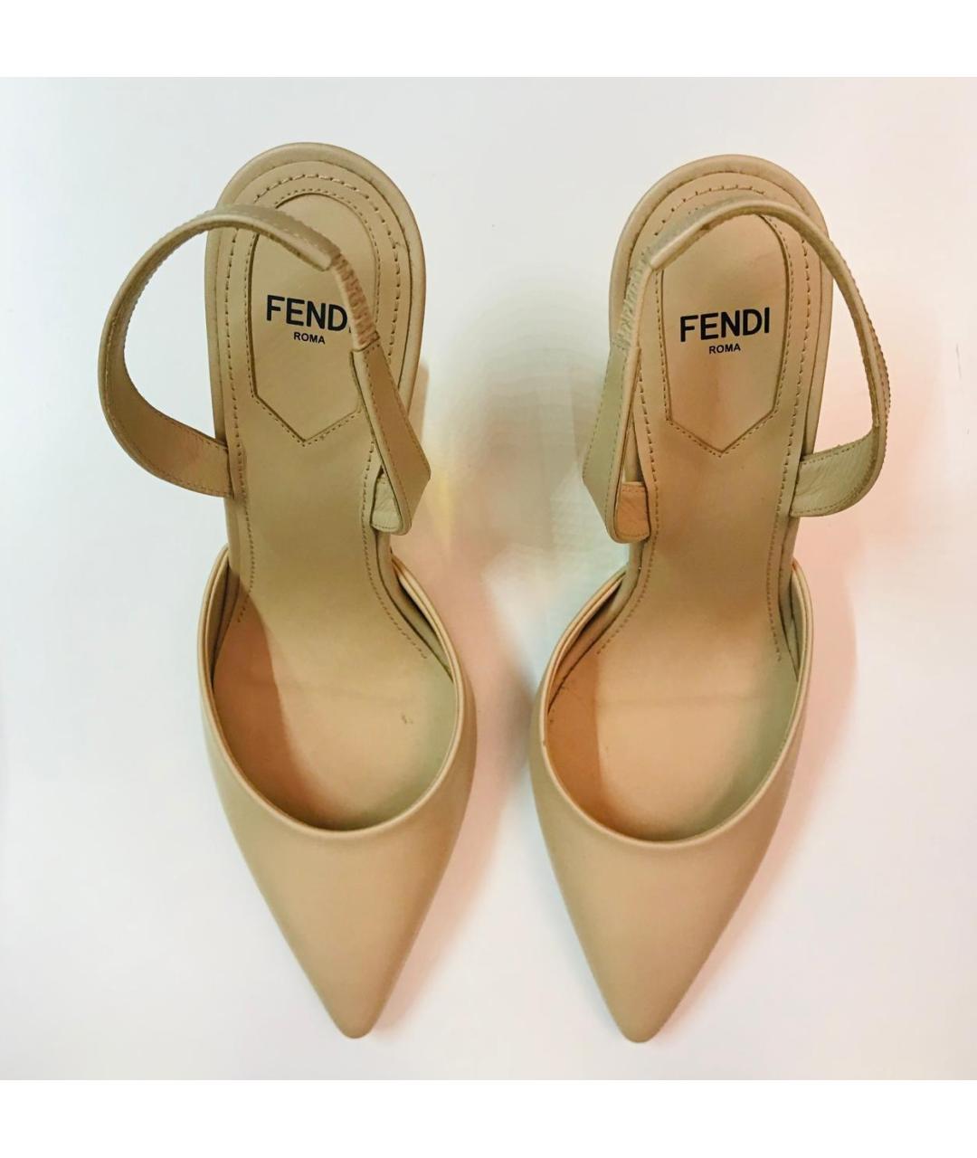 FENDI Бежевые кожаные туфли, фото 2