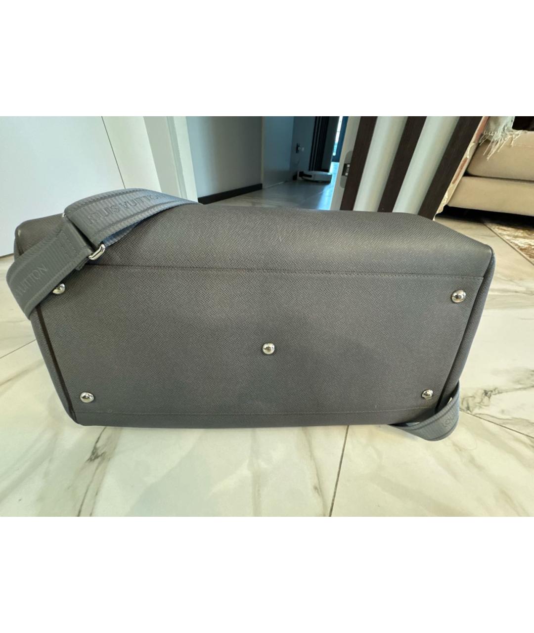 LOUIS VUITTON Антрацитовая кожаная дорожная/спортивная сумка, фото 3