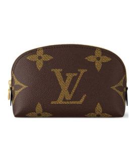 LOUIS VUITTON Косметичка