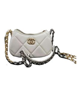 CHANEL Сумка через плечо