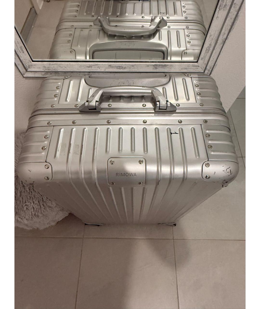 Rimowa Серебрянный чемодан, фото 3