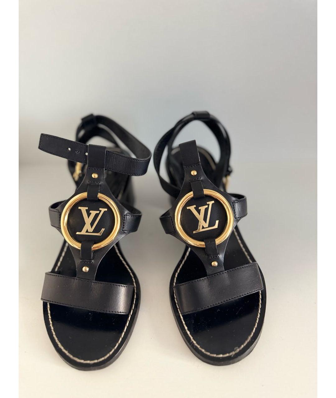 LOUIS VUITTON Черные кожаные сандалии, фото 2