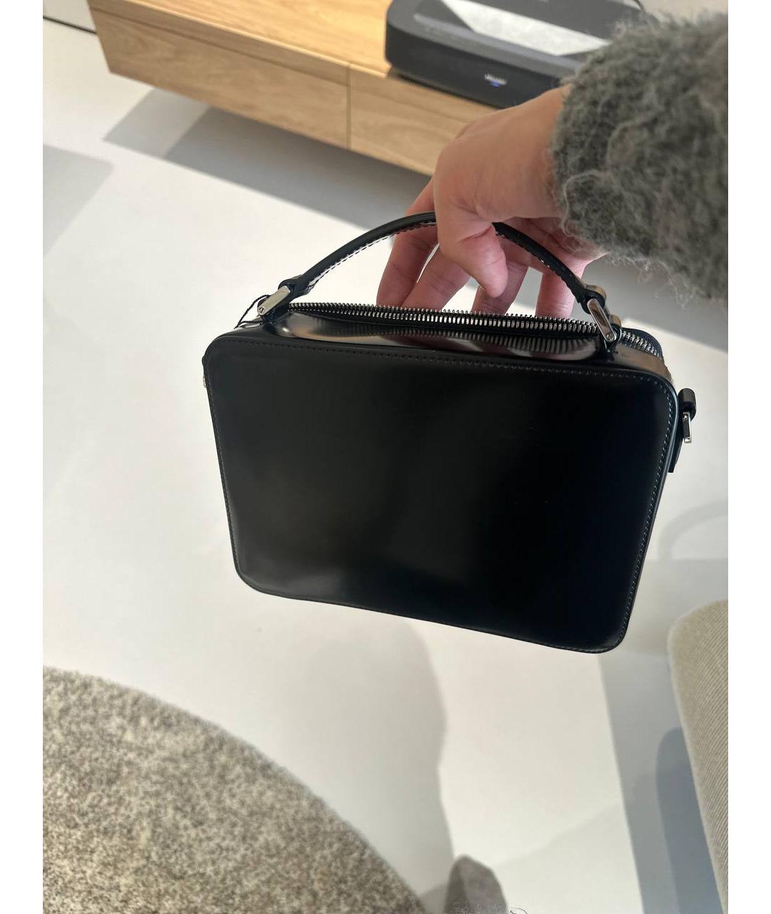 PRADA Черная барсетка из лакированной кожи, фото 3