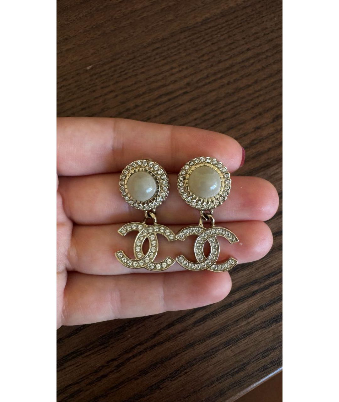 CHANEL Золотые металлические серьги, фото 5