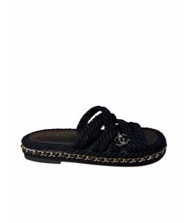 CHANEL Шлепанцы