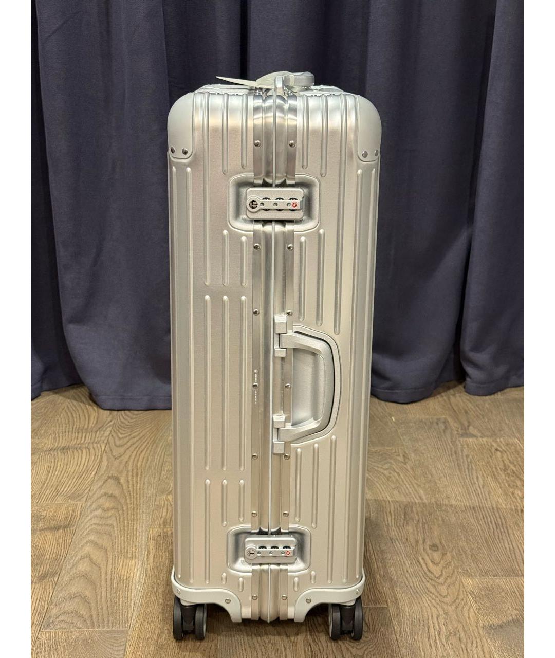 Rimowa Серебрянный чемодан, фото 2
