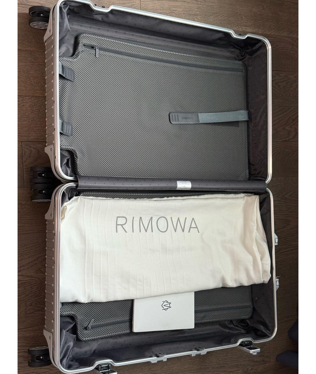 Rimowa Серебрянный чемодан, фото 4